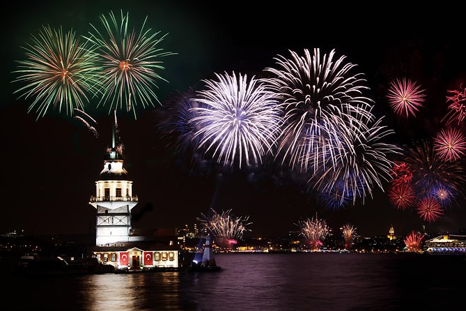 Bosphorus Dinner Cruise with Folk Dance and Live Performances - Beylerbeyi Palace and Maiden’s Tower