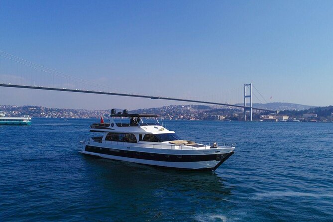 Bosphorus Night Cruise on the Luxury Yacht - Why the Bosphorus is worth seeing from a yacht