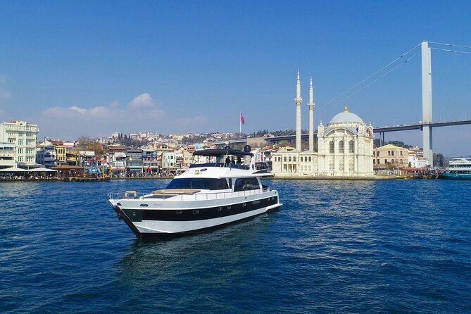 Bosphorus Night Cruise on the Luxury Yacht - Rumeli Fortress at the narrowest point