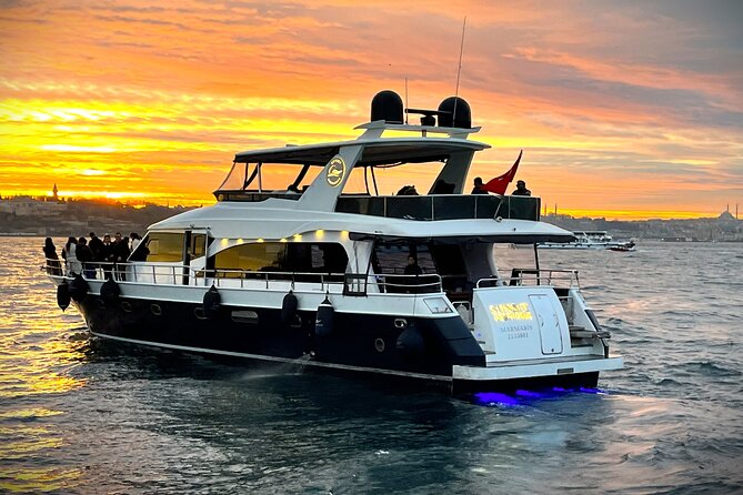 Bosphorus Sunset: An Enchanting Yacht Cruise in Istanbul - Boarding at Kabataş and settling onto the yacht