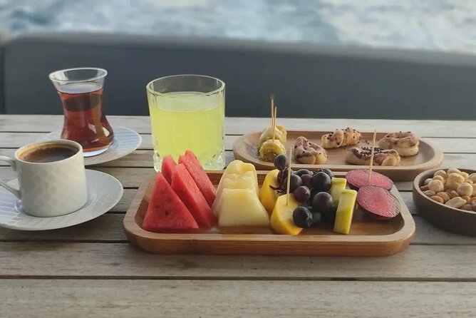 Bosphorus Sunset Cruise on Luxury Yacht with Transfers - Üsküdar, Galata Tower, and the Golden Horn return