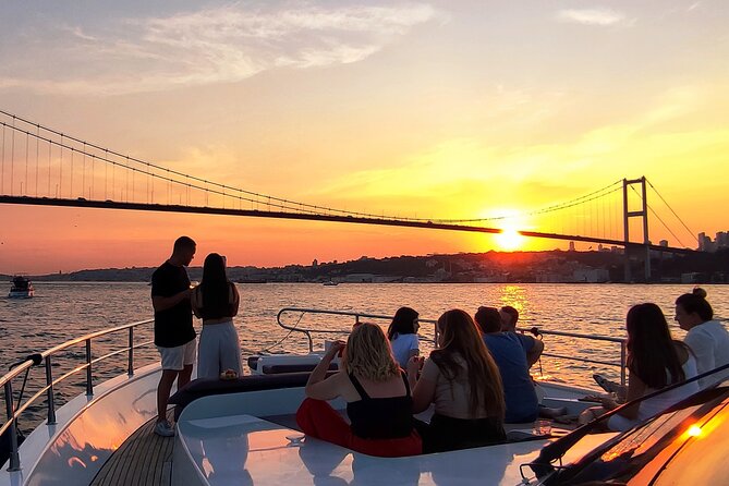 Bosphorus Sunset Yacht Experience: Istanbul’s Best - Why a Sunset Yacht Is a Smart First Look at Istanbul