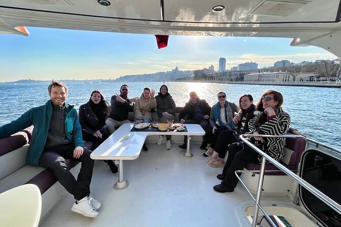 Bosphorus Yacht Cruise with Stopover on the Asian Side - (Morning or Afternoon) - Choosing a seat and getting good photographs