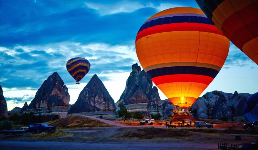 Cappadocia: 1 of 3 Valleys Hot Air Balloon Flight - The early pickup sets the tone