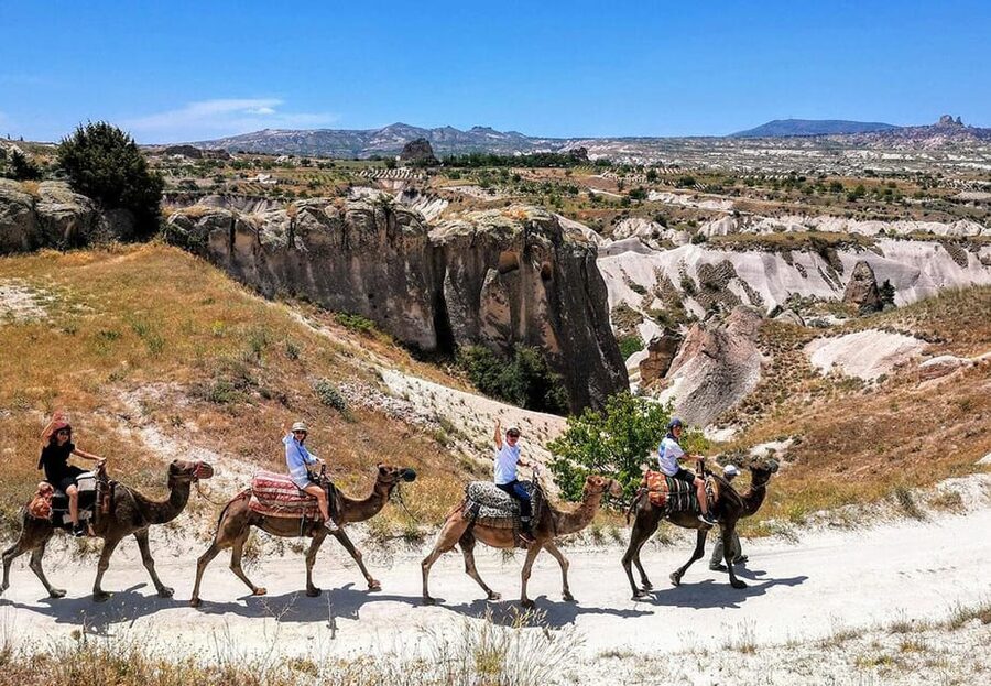 Cappadocia: Camel Safari - Hotel pickup and the ride to the ranch