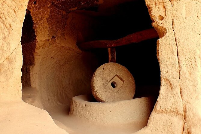 Cappadocia: Full-Day Small Group Tour with Lunch & Tickets - Avanos turns red clay into living craft