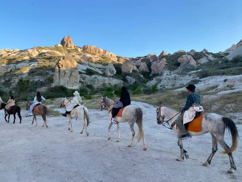 Cappadocia: Horse Riding Tour with Sunrise or Sunset Options - The second valley and the changing light