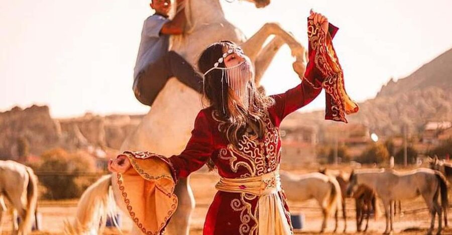 Cappadocia: Horseback Tour with Sunrise and Sunset Options - Meeting the horses at Royal World Travel
