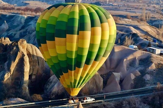 Cappadocia Hot Air Balloon Ride / Skyway Balloons - How the 20 to 28-person basket works