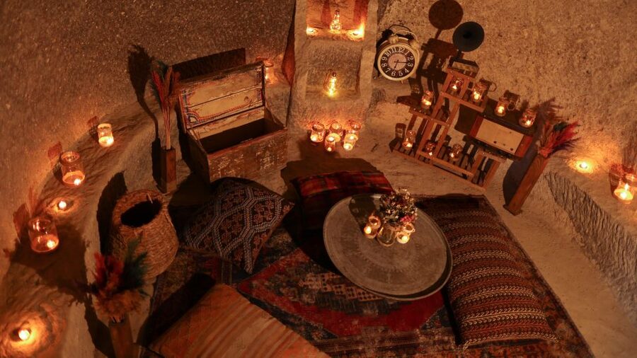 Cappadocia: Love Valley Proposal Service with Transfers - Photography, decorations, and personal service