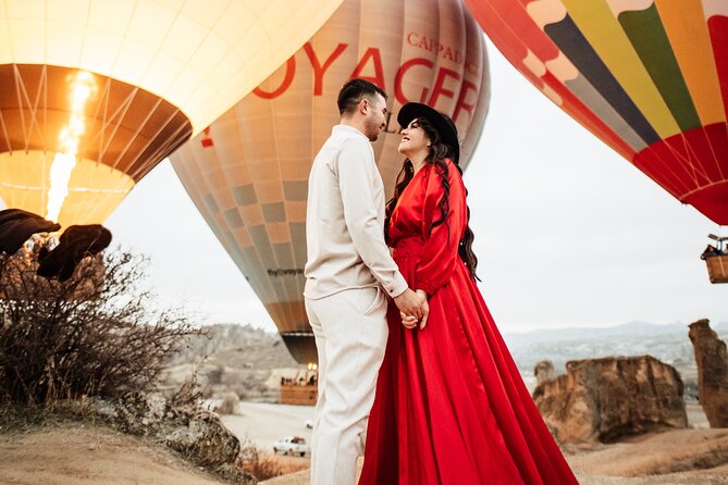 Cappadocia Photoshoot with Flying Dress & Instagram Reels - Goreme viewpoints and extra locations