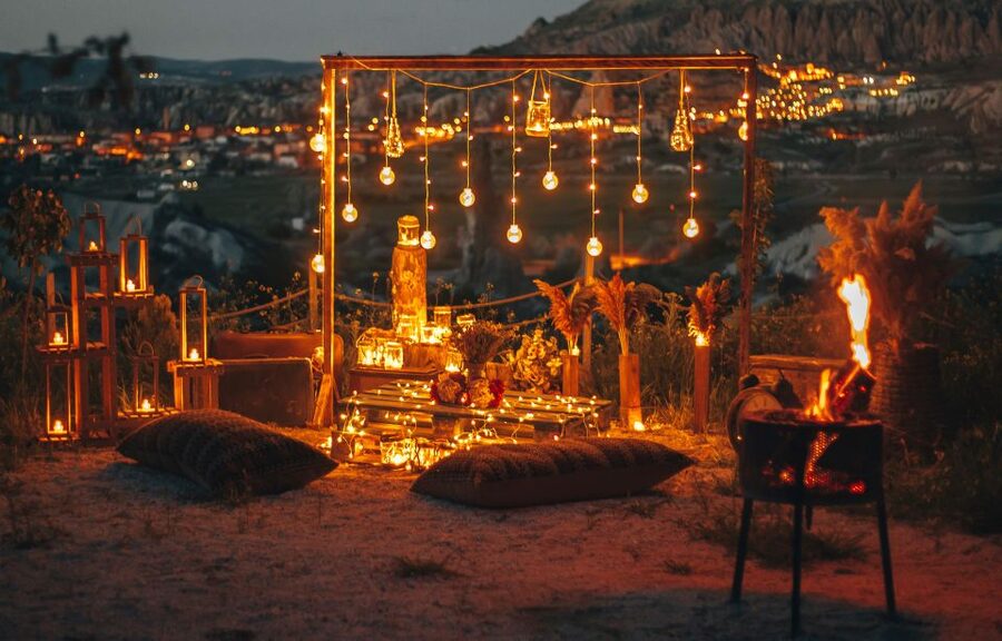 Cappadocia: Romantic Concept Dinner in the Valley - Walking beneath lanterns to the dining table