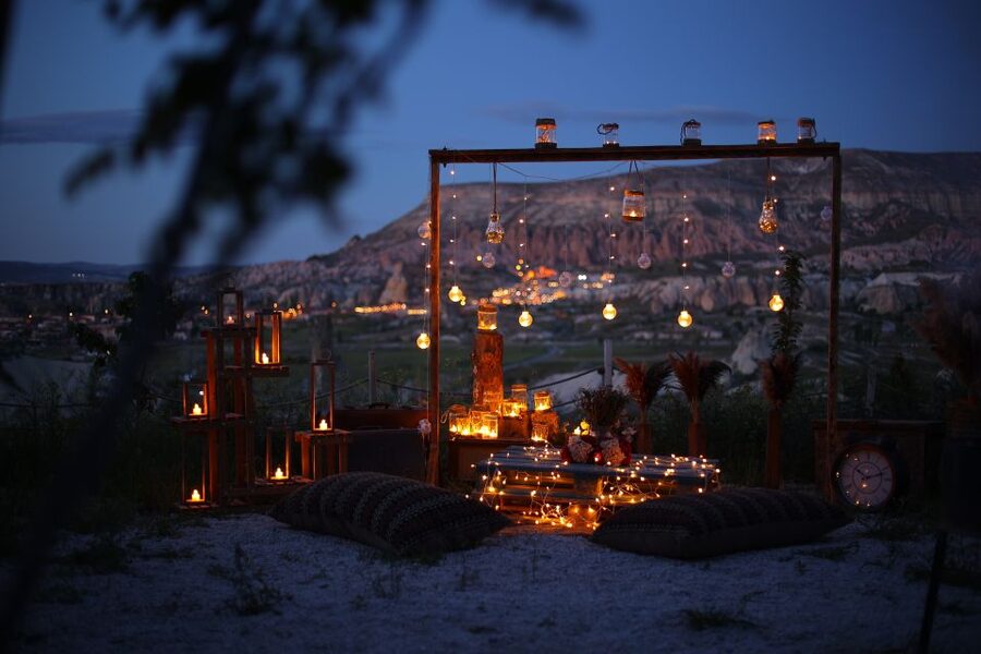 Cappadocia: Romantic Concept Dinner in the Valley - Hosts who help without taking over