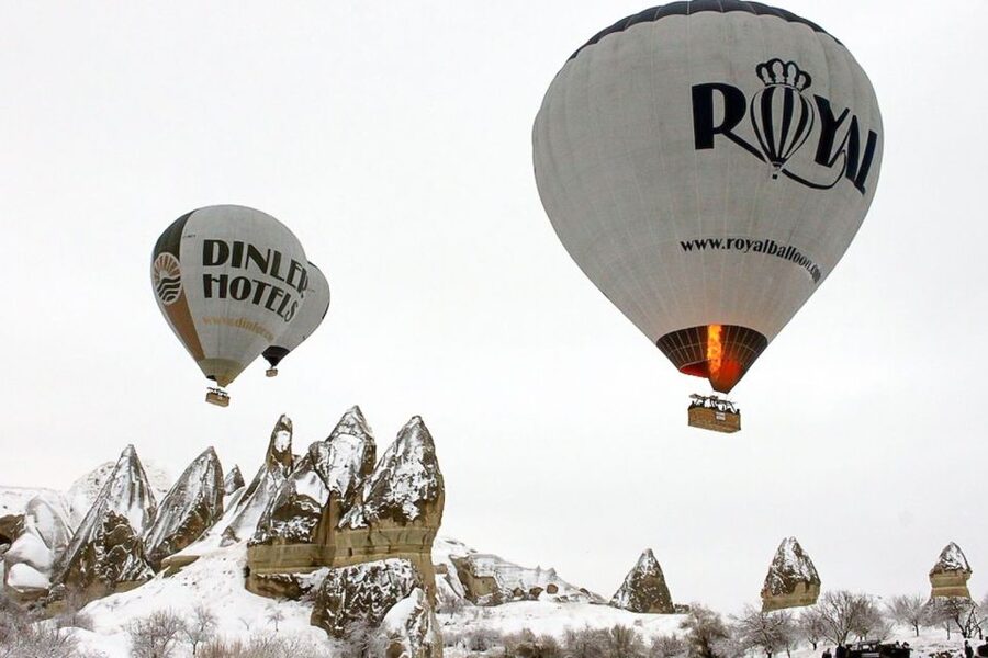 Cappadocia: Royal King Flight - One hour above valleys and fairy chimneys