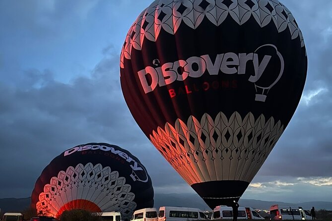 Cappadocia Sunrise Hot Air Balloon Flight / Discovery Balloons - Watching the balloon come alive