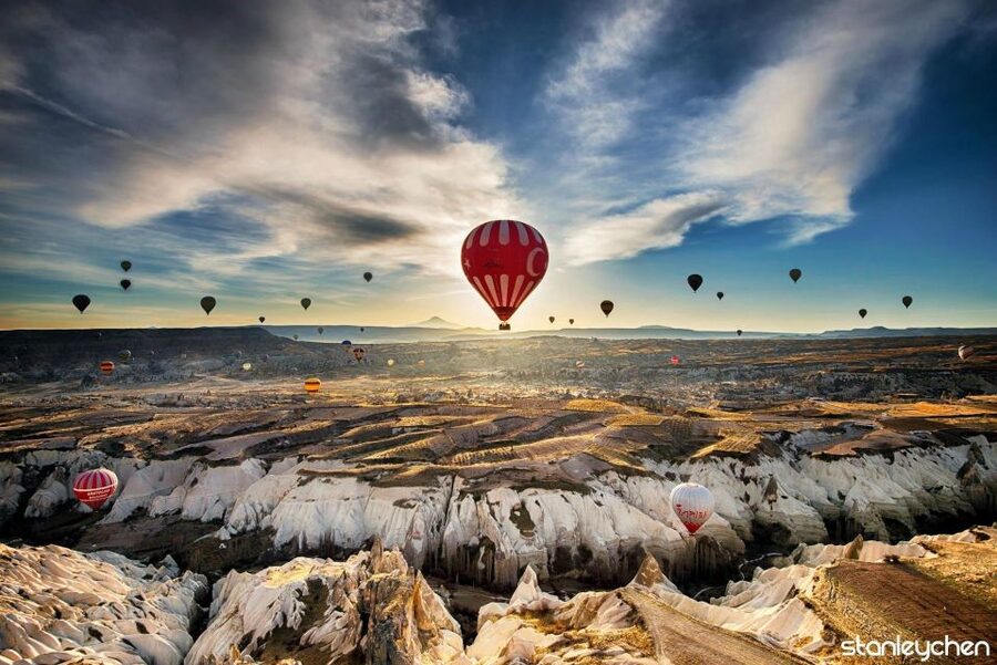 Cappadocia: Sunrise Hot Air Balloon Flight with Transfers - Watching the balloon come alive