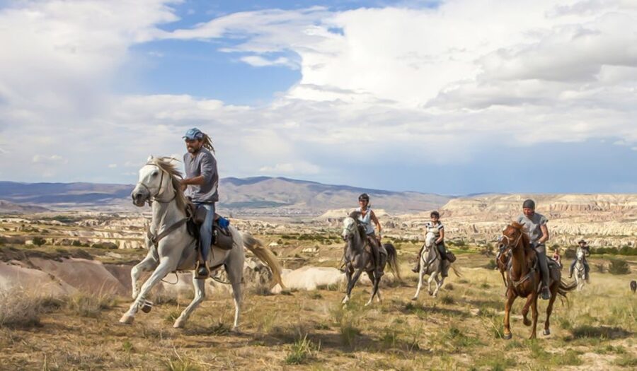 Cappadocia: Sunset or Daytime Horse Riding Tour - Best for couples, beginners, and photo hunters