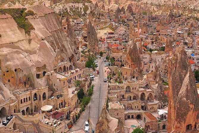 Cappadocia Tour from Istanbul 2 Days 1 Night by Plane included Balloon Ride - How the group size and guide service affect the trip
