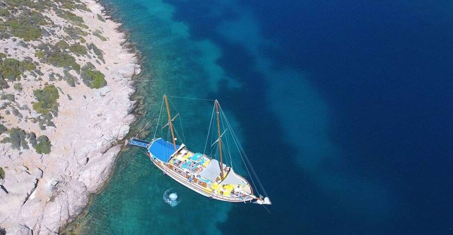 Cesme: Small Group Boat Tour with Open Buffet Lunch - Key points to know before you sail