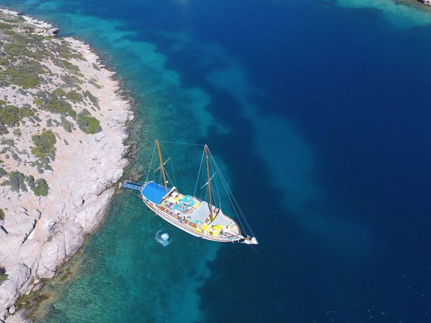 Cesme: Small Group Boat Tour with Open Buffet Lunch - Swimming in Cesme’s quiet bays