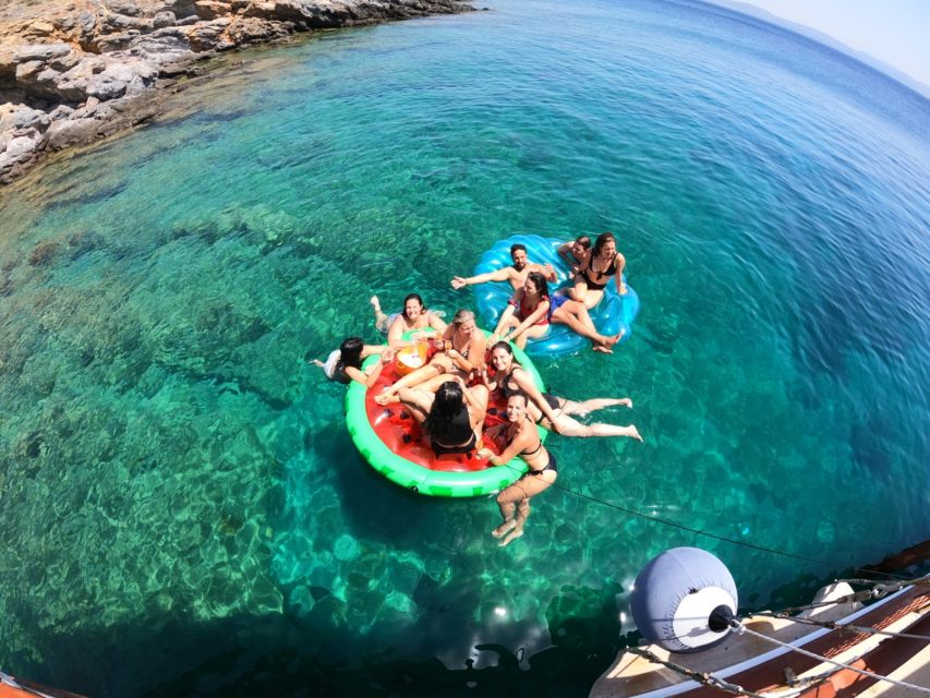 Cesme: Small Group Boat Tour with Open Buffet Lunch - The first stretch along the Aegean coast
