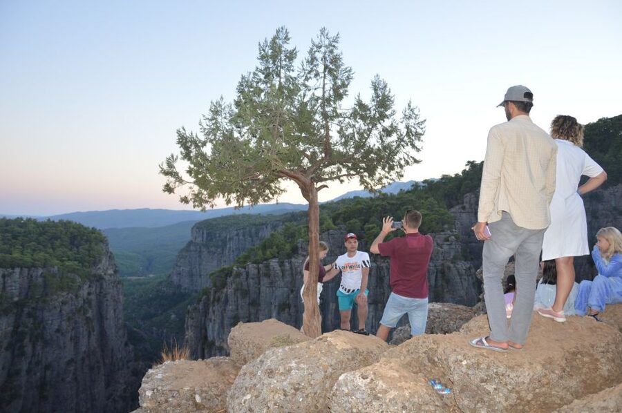 City of Side: Adler Canyon & Selge Guided Tour with Transfer - Köprüçay River Lunch and a Possible Swim