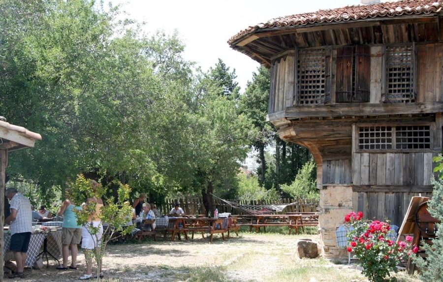 City of Side: Altinbesik Cave and Ormana Tour with Boat Ride - Inside Altınbeşik Cave, Turkey’s underground lake