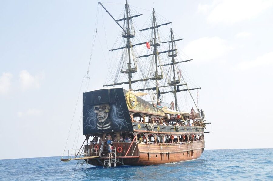City of Side: Manavgat River Boat Lunch Cruise & Bazaar Tour - The bus ride can shape your opinion of the tour