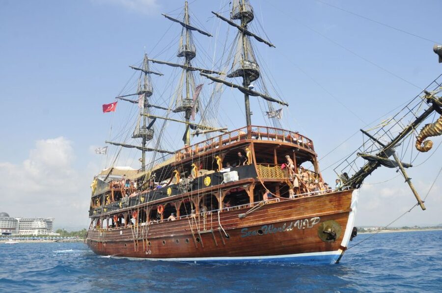 City of Side: Side & Caretta Bay Boat Trip w/ Lunch & Drinks - Who will enjoy this boat trip most