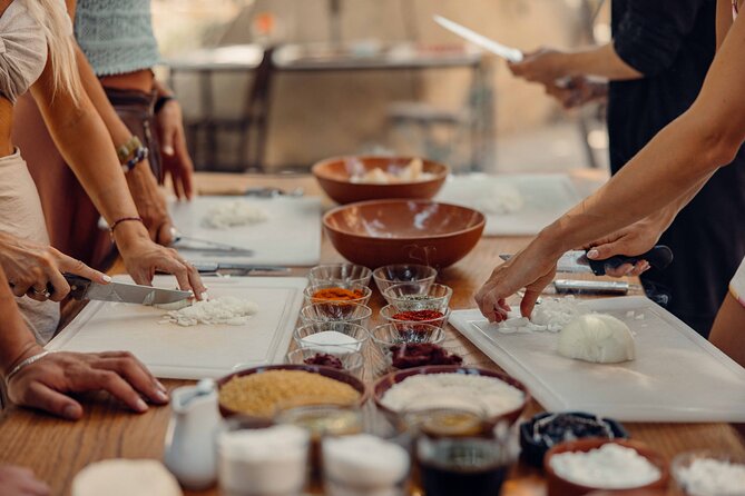 Cooking Class at Exclusive Kings Valley - How personal is a small-group class?