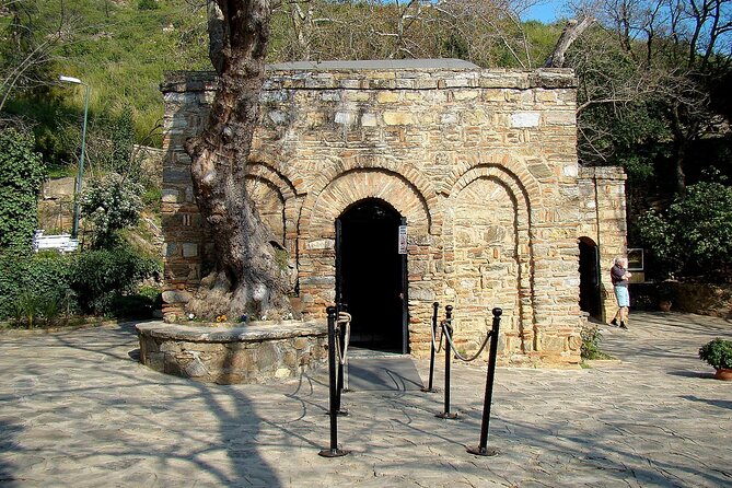 Daily Ephesus and Virgin Mary House Tour with Lunch Included - The Temple of Artemis: impressive in theory, spare in person