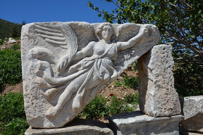 Daily Ephesus and Virgin Mary House Tour with Lunch Included - The House of the Virgin Mary and its quiet setting