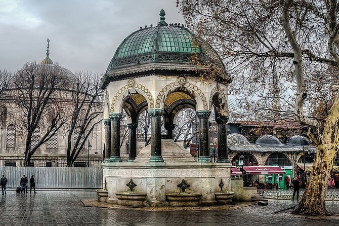 Discovering the Old City/ Full Day Tour/ Lunch&Tickets included - The Grand Bazaar in one hour