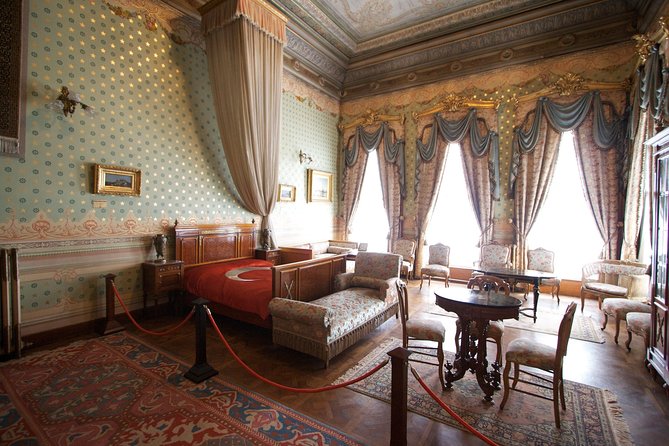 Dolmabahce Palace Tour in Istanbul - The Monday and Thursday replacement route