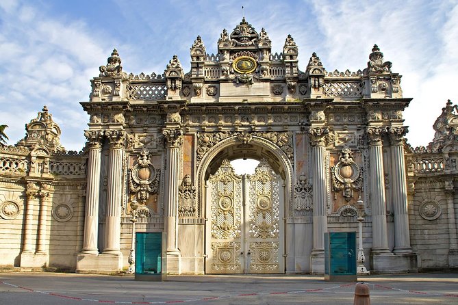 Dolmabahce Palace & Uskudar(Asian Side) Afternoon Tour - Crossing between Europe and Asia