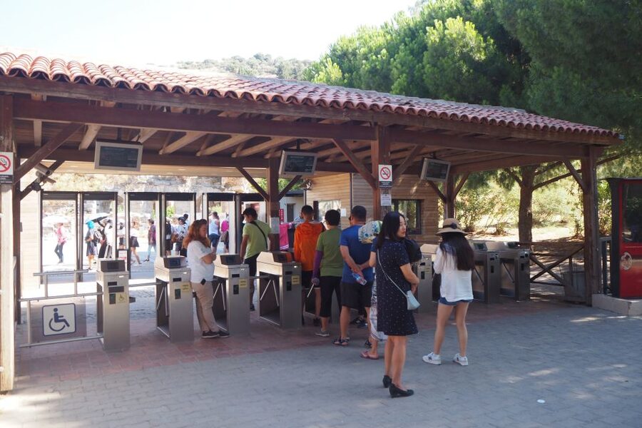 Ephesus Bible Study Tour from Kusadasi or Izmir - Guides, languages, and the quality of the day