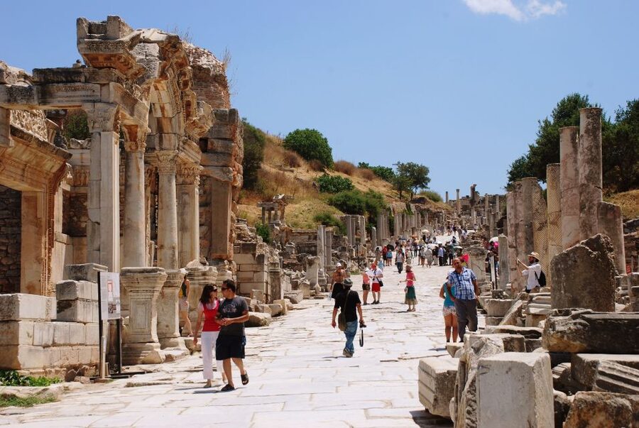 Ephesus: Customised Day Tour from Kusadası Port - The Library of Celsus and Ephesus’s grand public face