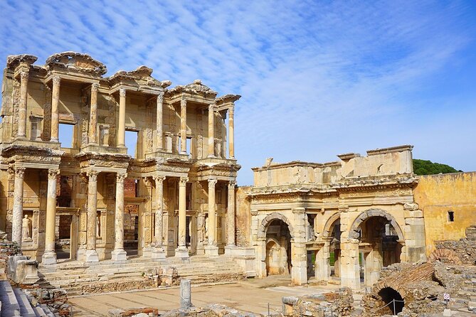 Ephesus Day Tour from Izmir with Lunch - Lunch, the Temple of Artemis, and Selcuk views