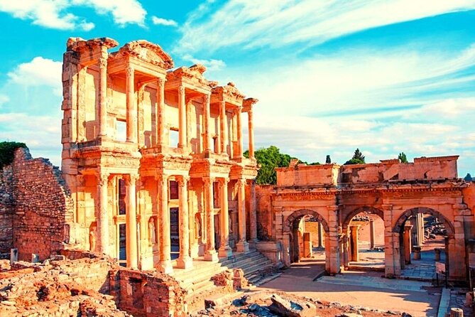 Ephesus Full-Day Tour from Istanbul with Antique City - Lunch in Selçuk Before the Main Ruins