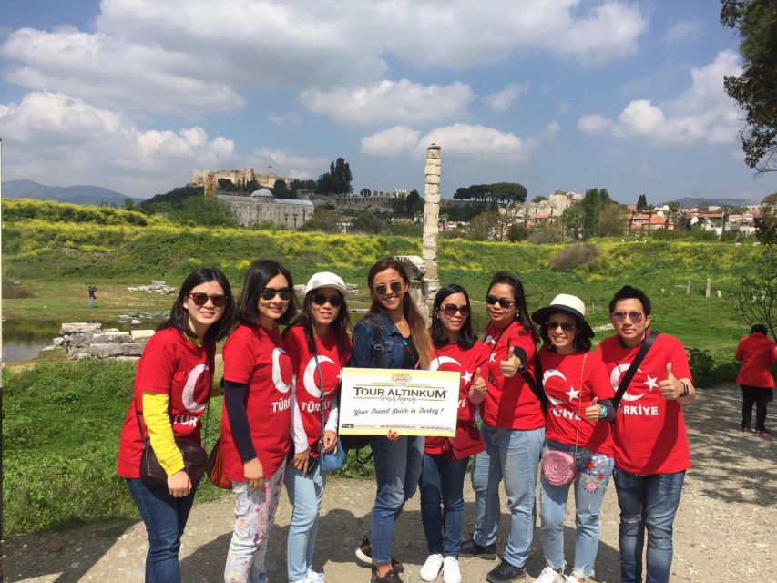 Ephesus: Mary's House with Lunch Tour FROM KUSADASI HOTELS - Guides, group size, and crowd control