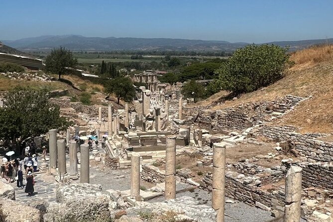 Ephesus Pamukkale(2days 1 night)Seaside Travel - Pamukkale and Hierapolis: white terraces beside a Roman city
