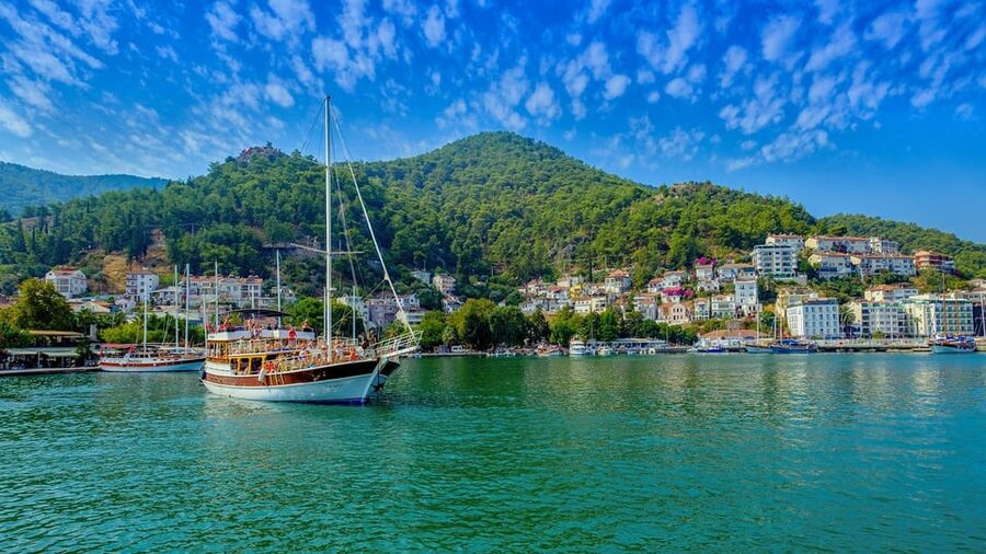 Fethiye: 12 Islands Boat Tour with Lunch and Hotel Pickup - The day at a glance