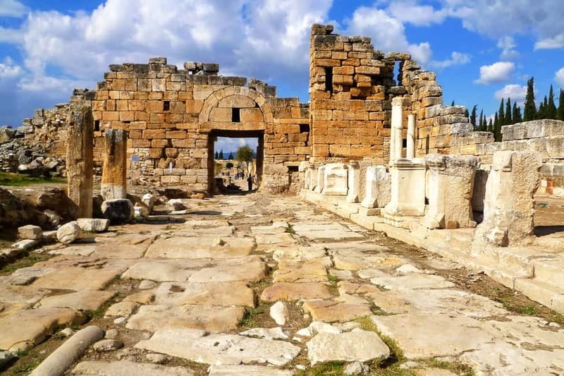 Fethiye: Pamukkale Hot Spring & Hierapolis Small-Group Tour - Hierapolis, the ancient city above the springs