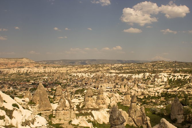 Focusing on must-see places of Cappadocia - Uchisar Castle and Cappadocia from above