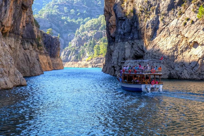 From Alanya: Green Canyon Boat Trip with Lunch and Drinks - The shorter Little Canyon and the first swim