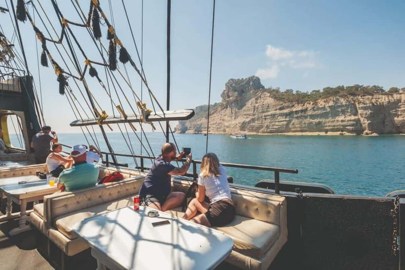 From Antalya/Kemer: All-Inclusive Party Boat with Lunch - A pirate boat day from Kemer Marina
