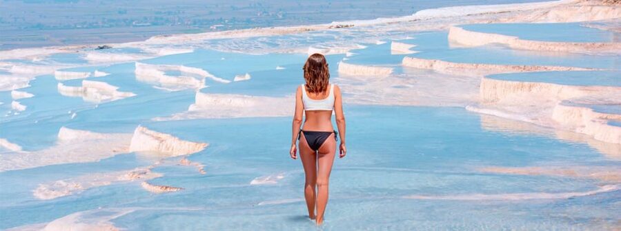 From Antalya/Kemer: Pamukkale Tour with Lunch and Transfers - First sight of the white terraces