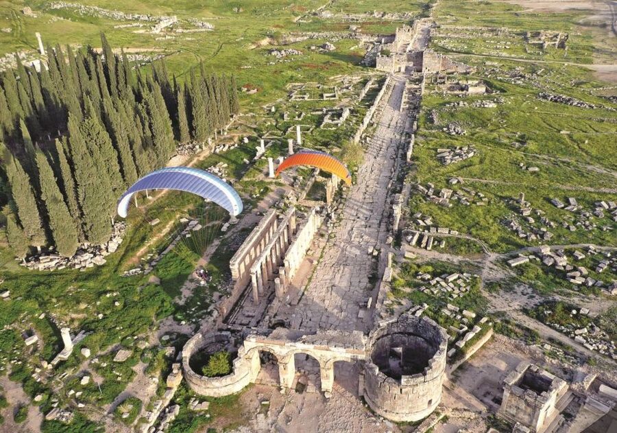 From Antalya/Kemer: Pamukkale Tour with Lunch and Transfers - Hierapolis, where the ancient city meets the springs