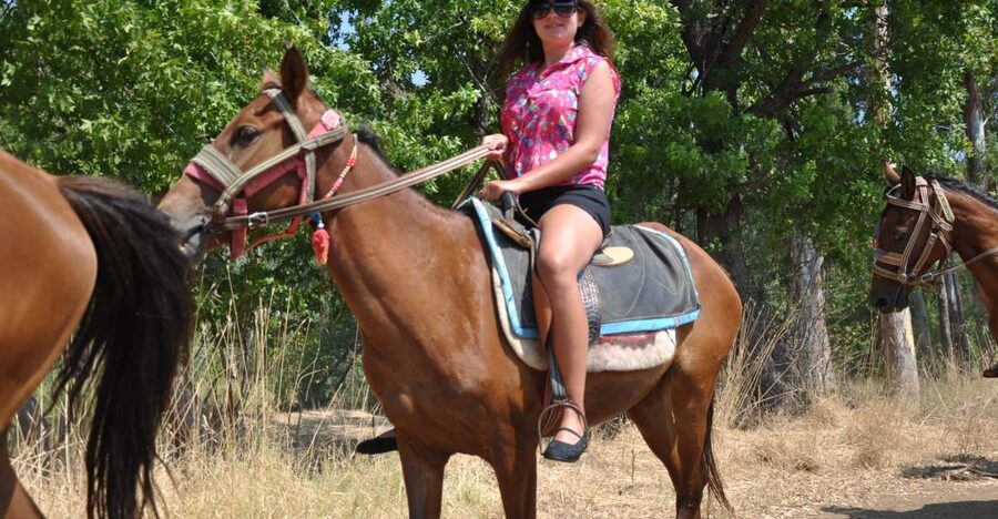 From Bodrum/Gümbet: Guided Horseback Riding Expereince - The beginner lesson and practice period