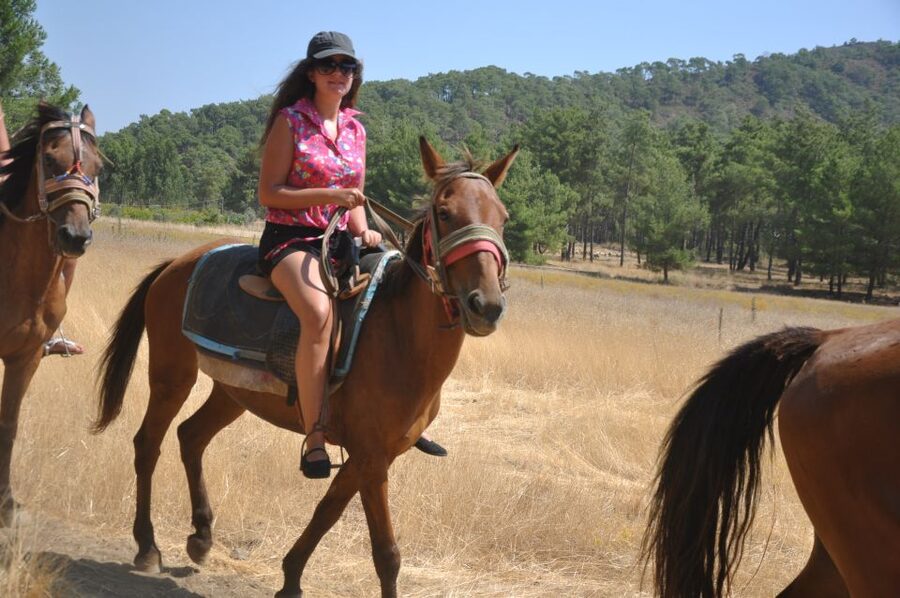 From Bodrum/Gümbet: Guided Horseback Riding Expereince - Who should book this horseback experience?